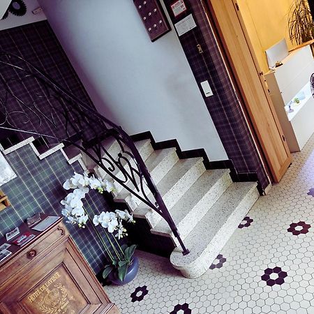 Hotel Le Smile Saint-Vincent-Sterlanges Esterno foto