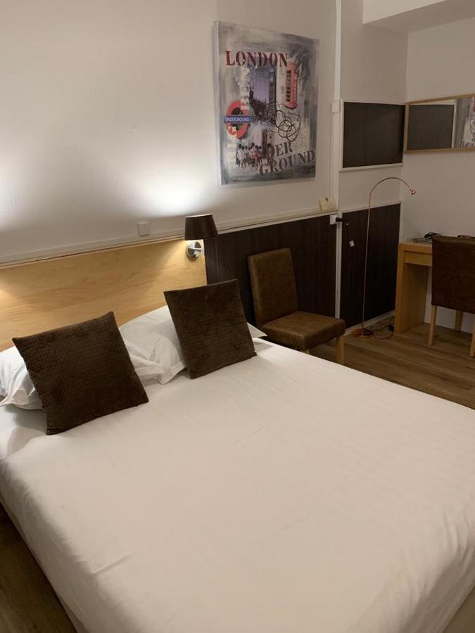 Hotel Le Smile Saint-Vincent-Sterlanges Esterno foto