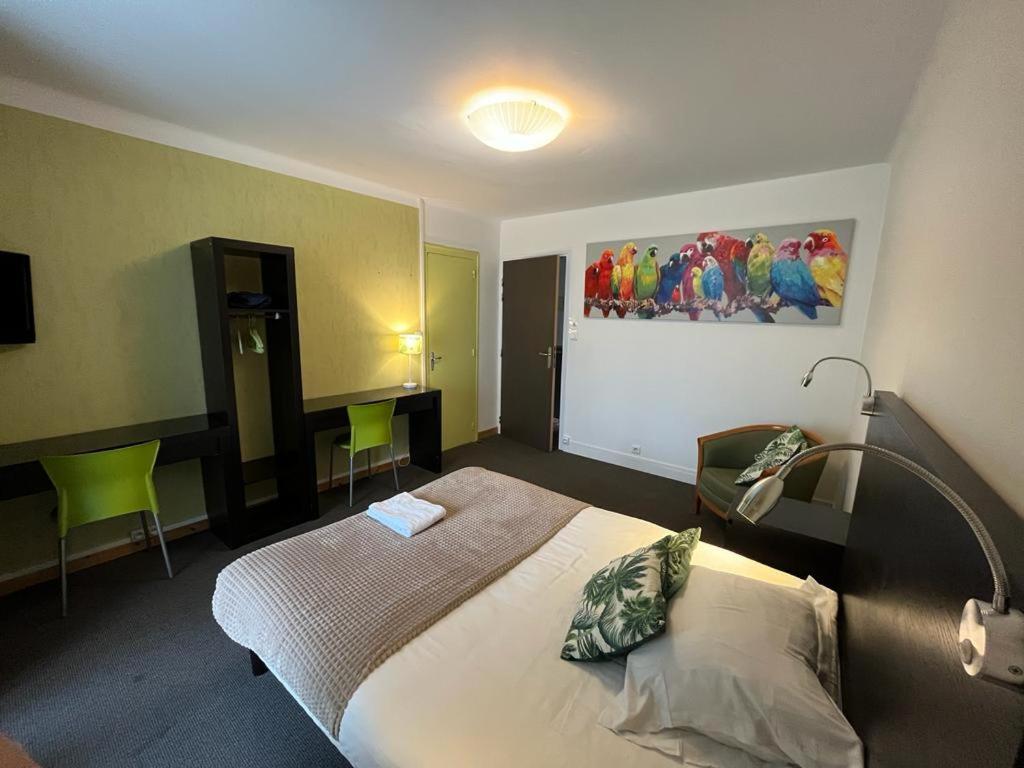 Hotel Le Smile Saint-Vincent-Sterlanges Esterno foto